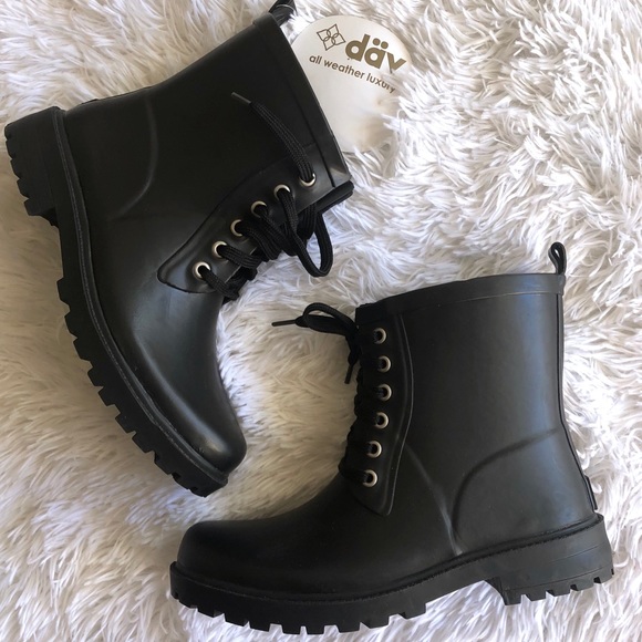 däv Shoes - Däv Manchester Black Lace Up Rain Boots Size 8